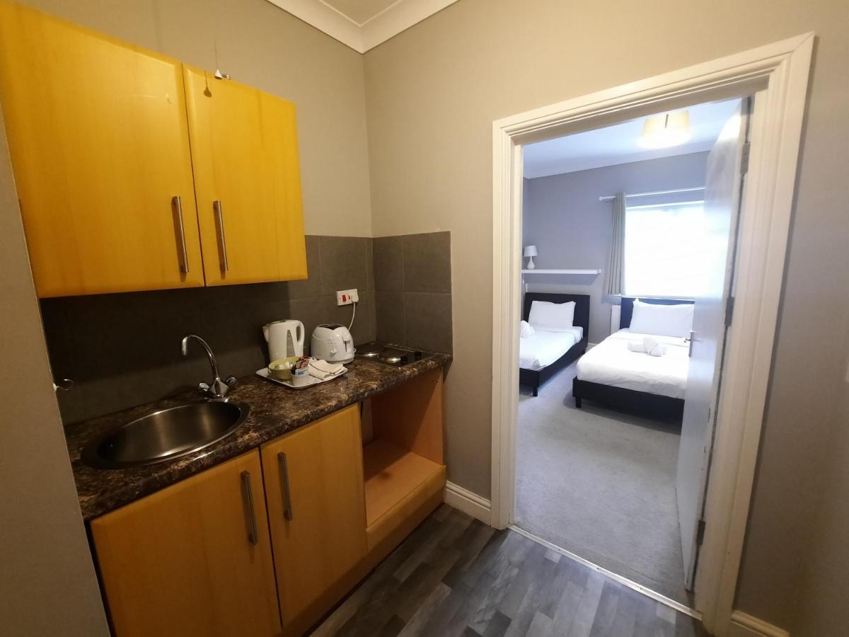 Addenro Apartments Саутхамптън Екстериор снимка